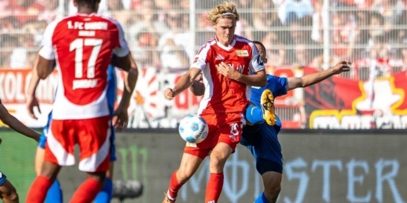 Sơ đồ chiến thuật và ưu thế đối đầu trực tiếp