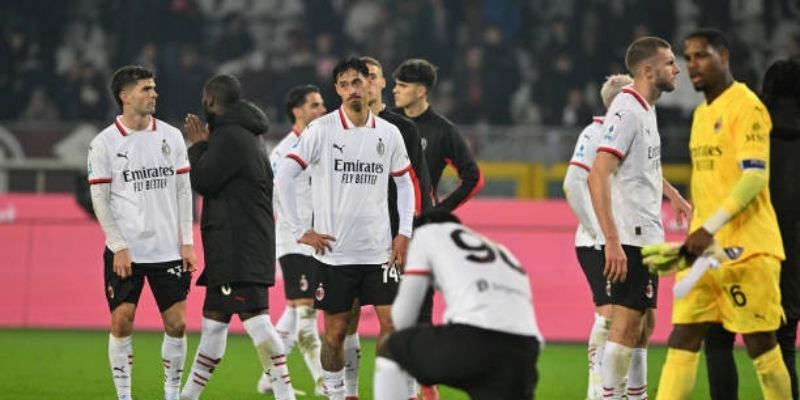 Ba điểm giúp Milan phả hơi nóng vào gáy Inter Milan